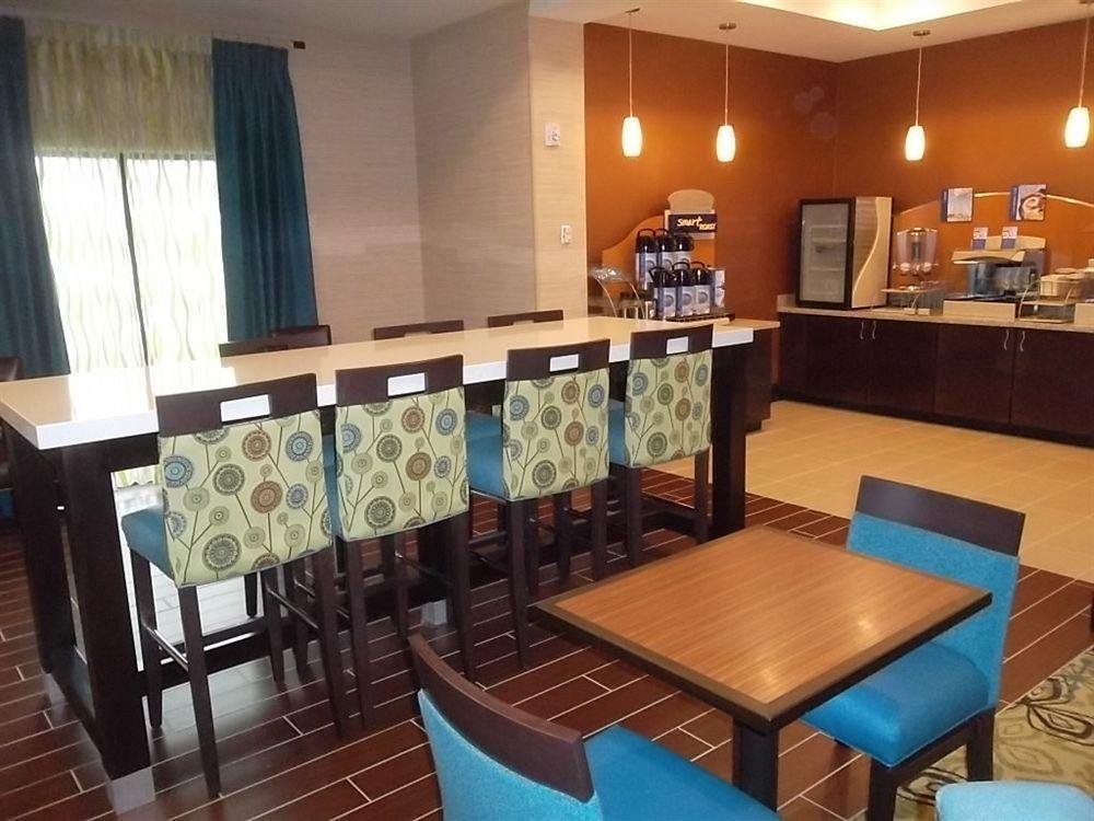 Holiday Inn Express Hotel & Suites Orlando East-Ucf Area By Ihg Alafaya Exteriér fotografie